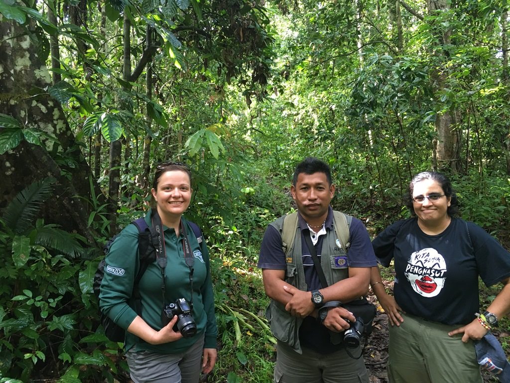 Jenny with some of the HUTAN team in the rainforest