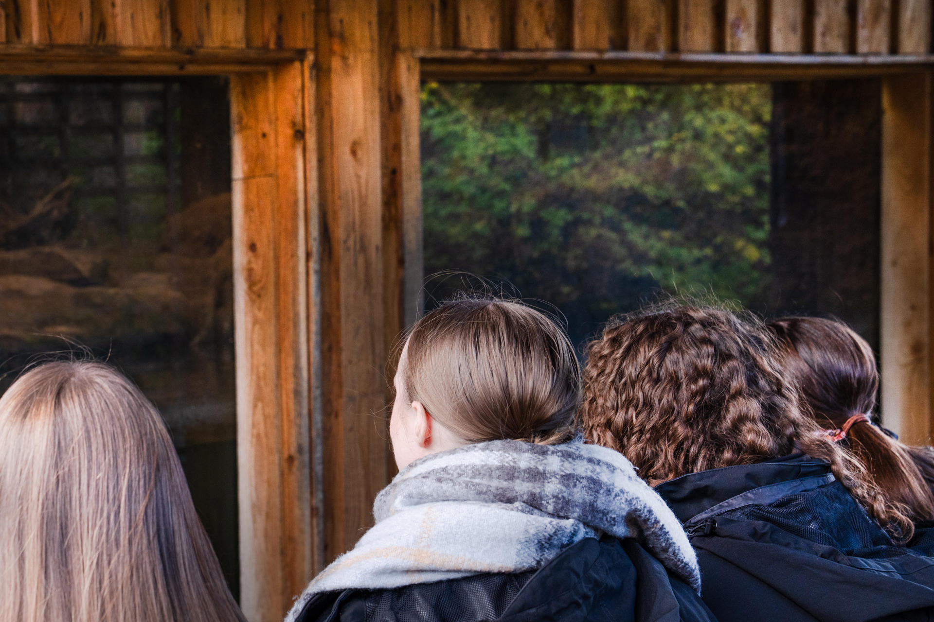 Students By Otter Habitat