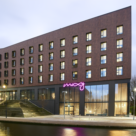 Moxy SQAURE