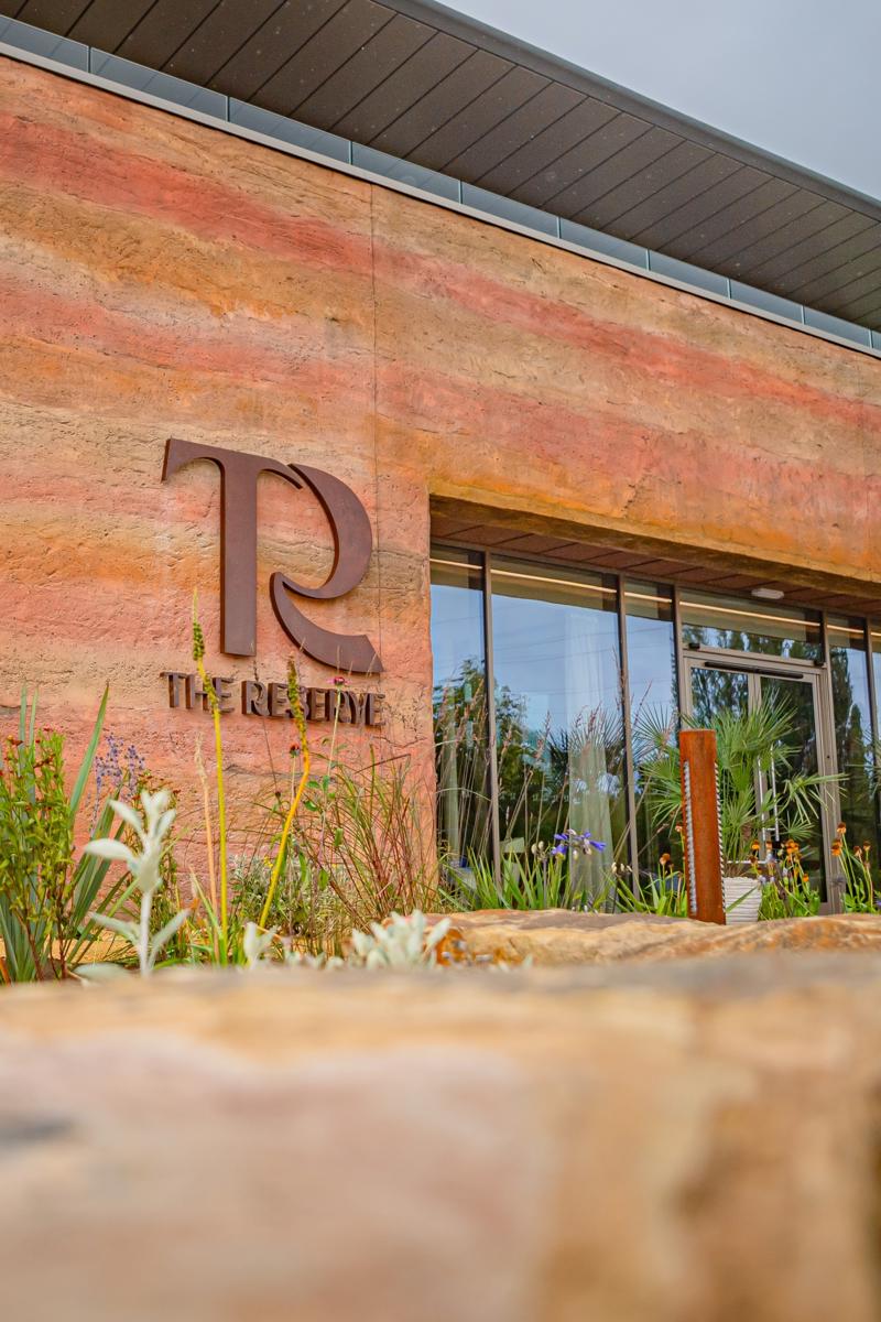 Thereserve2 25 2 (1)