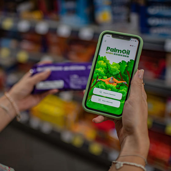 Copy Of Saving Rainforests With Smartphones. Chester Zoo Launches New Palmoil Scan App (14)